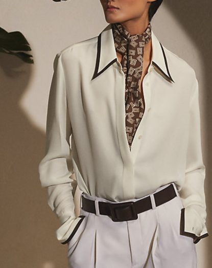 Pointed collared shirt with trim