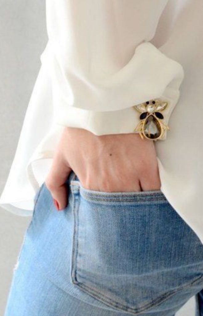Cuffs with pin